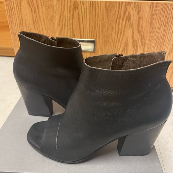 NWT Coclico Leather Open Toe Heel Boots - Picture 8 of 12